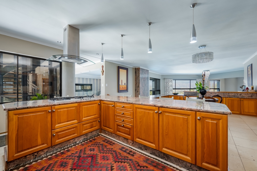 4 Bedroom Property for Sale in La Concorde Western Cape